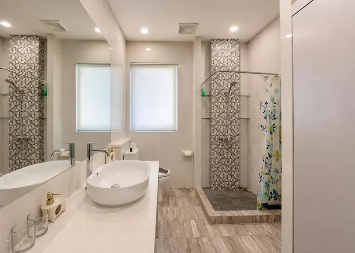 Kinditto 3br Kuta Bali Near Melasi By Travelio Villa *